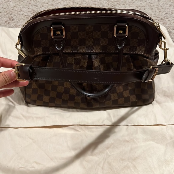 Louis Vuitton DAMIER TREVI GM HANDBAG - Picture 12 of 16